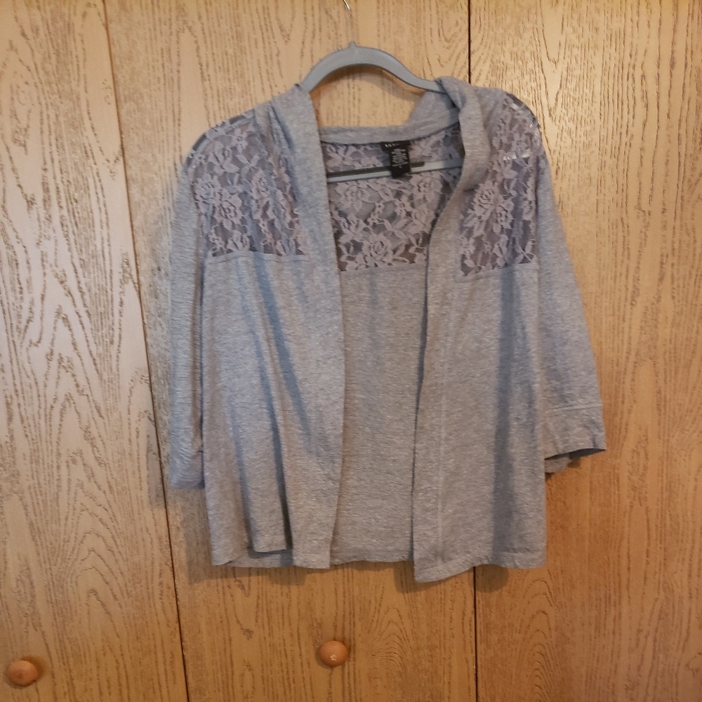 Torrid Lace inset hoodie size 2